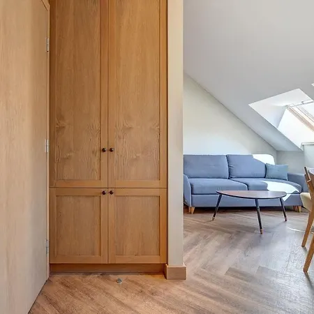 Domillion 1bdr New Old Town U2307 Апартаменти *
