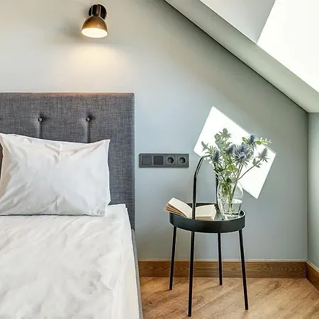 아파트 Domillion 1bdr New Old Town U2307